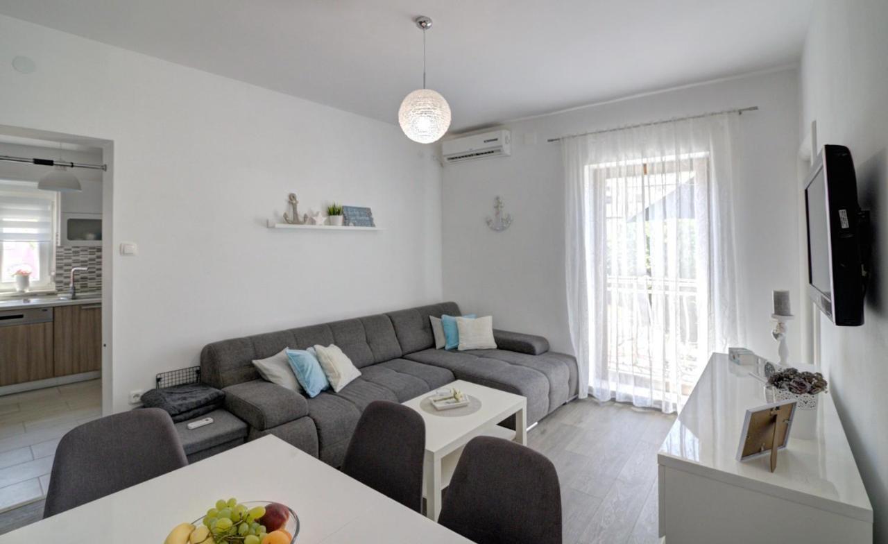 Apartman Luka Светий Юрай Екстер'єр фото
