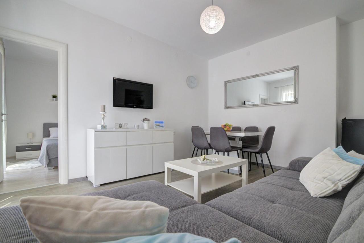 Apartman Luka Светий Юрай Екстер'єр фото